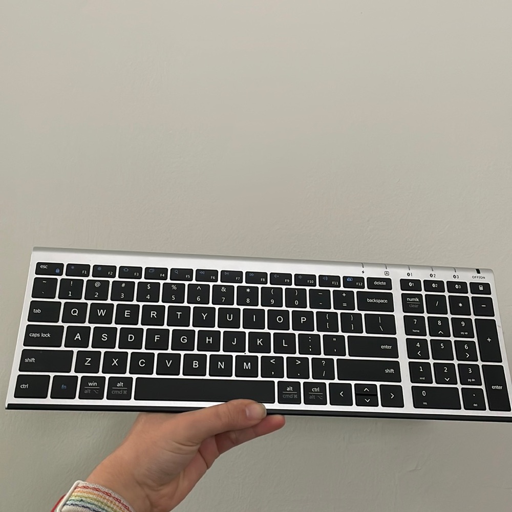 Wireless keyboard